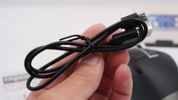 可同時連4臺終端裝置,一鍵切換,雷柏多模式無線滑鼠MT750W拆解 可同時連4臺終端裝置,一鍵切換,雷柏多模式無線滑鼠MT750W拆解