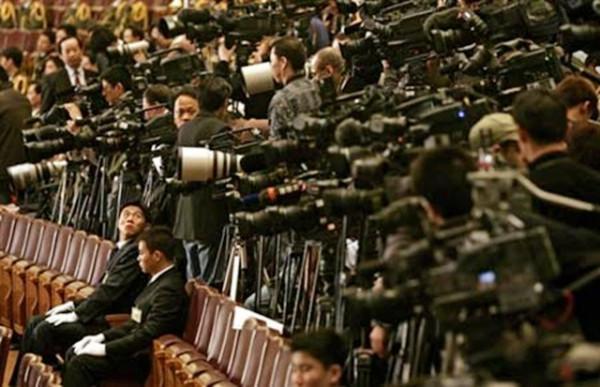 中美博弈：美國幾乎出盡底牌處於下風，恐美派究竟還在怕些什麼？