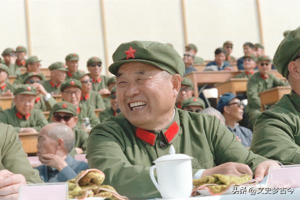 1995年，範長龍主政第16集團軍，他的搭檔是誰？