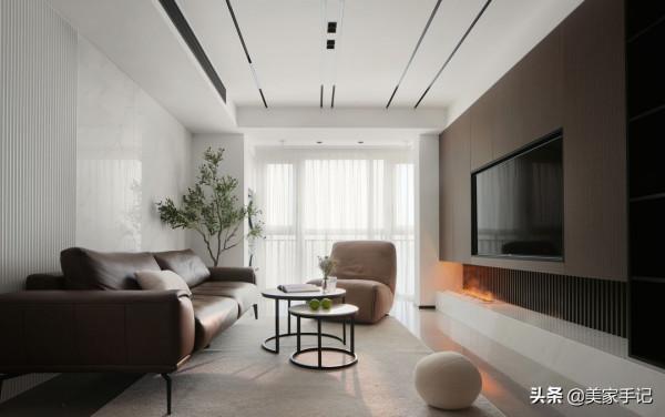 南京夫妻117㎡的家，光一個電視牆就把我迷住，全屋太有品味了