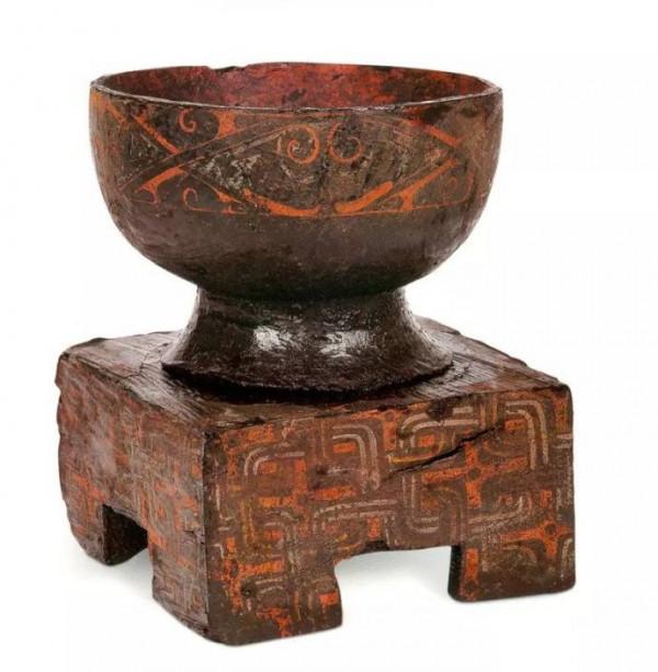 湖北九連墩發現珍貴文物畫簡,它難道是涼蓆,其實它的用處不一般 湖北九連墩發現珍貴文物畫簡,它難道是涼蓆,其實它的用處不一般