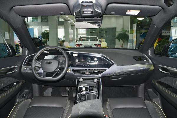 實拍2021款星越S，全系搭載2.0T，深度體驗後確實是不錯的選擇