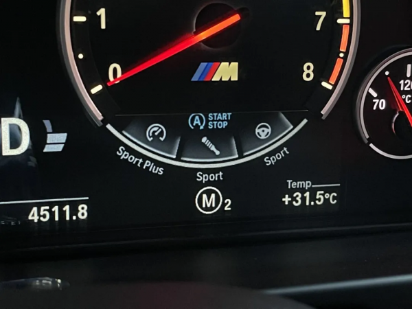 二手寶馬X5M:百萬效能SUV,4.4T雙渦輪增壓,5折購 二手寶馬X5M:百萬效能SUV,4.4T雙渦輪增壓,5折購