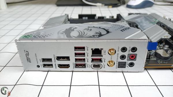 不到100元的風冷散熱器，能壓住12代酷睿嗎？超頻三東海R4000實測