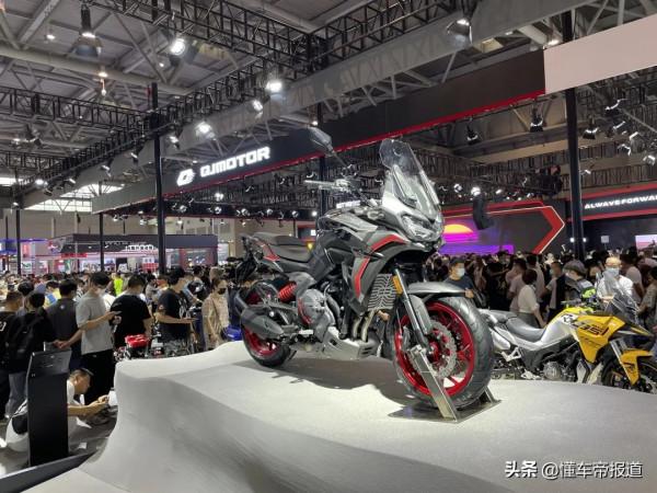 新車｜街車&sol;復古&sol;越野齊上陣 宗申賽科龍攜多款新車亮相重慶摩博會