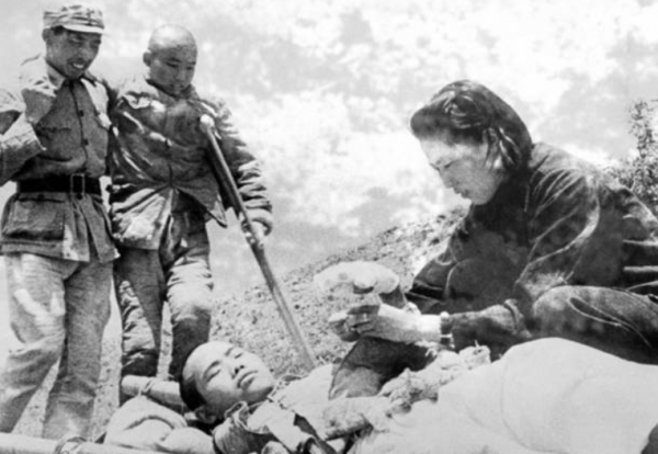 鄧小平與繼母夏伯根:相差5歲,時隔31年首次見,此後不棄半世紀 鄧小平與繼母夏伯根:相差5歲,時隔31年首次見,此後不棄半世紀