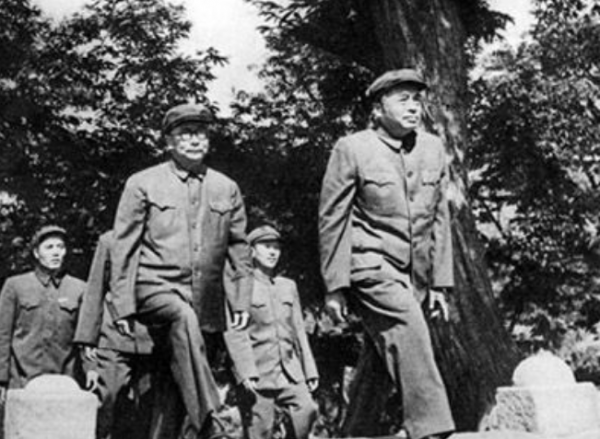 1949年解放軍中混入40名女間諜,準備與我軍幹部結婚,如何解決? 1949年解放軍中混入40名女間諜,準備與我軍幹部結婚,如何解決?