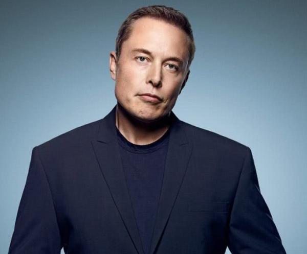 名模梅耶：被丈夫家暴九年，60歲拍封面火爆全球，兒子是世界首富