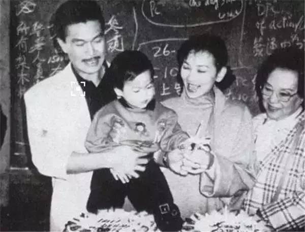 女神趙雅芝,遠沒你想象的那樣單純,三段情史無縫銜接,她憑什麼 女神趙雅芝,遠沒你想象的那樣單純,三段情史無縫銜接,她憑什麼