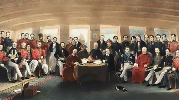 97年香港迴歸，英國搞小動作，旗手朱濤：鼻裡塞棉花，血往嘴裡吸