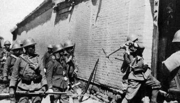 劉伯承介紹游擊戰,國軍不屑,劉:我保證11時能吃上日軍送的午餐 劉伯承介紹游擊戰,國軍不屑,劉:我保證11時能吃上日軍送的午餐