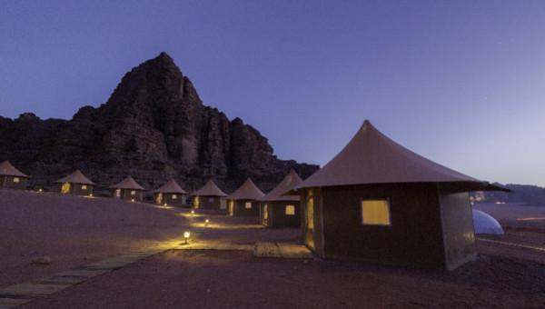 雲旅遊|《沙丘》取景地瓦迪拉姆:走進約旦沙漠聖境 雲旅遊|《沙丘》取景地瓦迪拉姆:走進約旦沙漠聖境