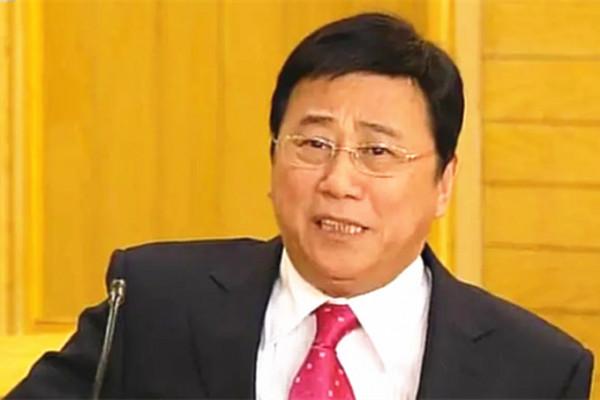 夏雨528萬出售別墅，房產經紀公開內景，裝修豪華但被指私密性差