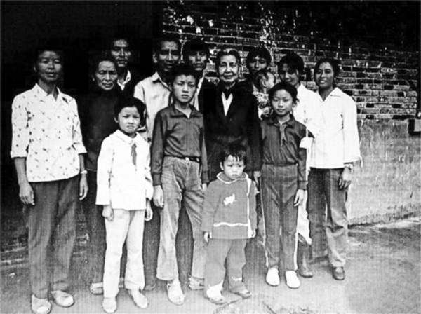 1952年,江西一農民找到廣州市委書記:媽,我是您失散23年的兒子 1952年,江西一農民找到廣州市委書記:媽,我是您失散23年的兒子