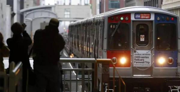 美記者曬出中美地鐵對比圖，卻遭美國人炮轟，打死不承認事實？