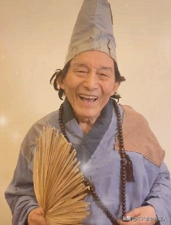 遊本昌的濟公、金超群的包拯，這6位男星演活歷史人物，都是王炸