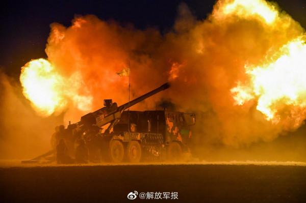 大飽眼福！多圖直擊炮兵旅實彈演練