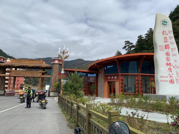 退休了,走出去,祖國的大好河山瀏覽一下享受風和自由 退休了,走出去,祖國的大好河山瀏覽一下享受風和自由