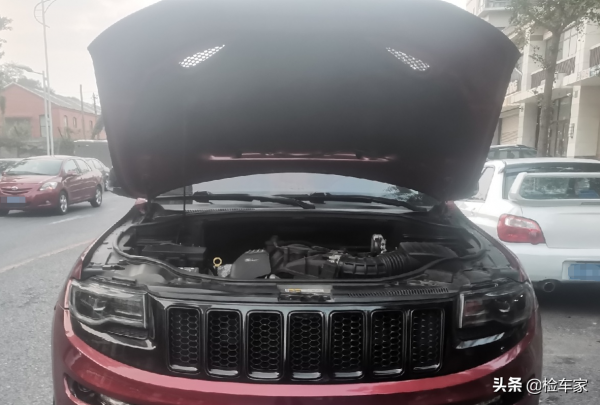 啥來頭?這輛JEEP大切諾基開了8年還能賣45萬!買家:車主被坑了 啥來頭?這輛JEEP大切諾基開了8年還能賣45萬!買家:車主被坑了