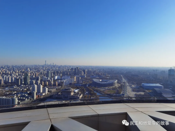 奧林匹克塔上去看一下，風景真是不錯