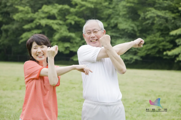 定期輸液能疏通血管？真是害人不淺！看看什麼是正確的做法…