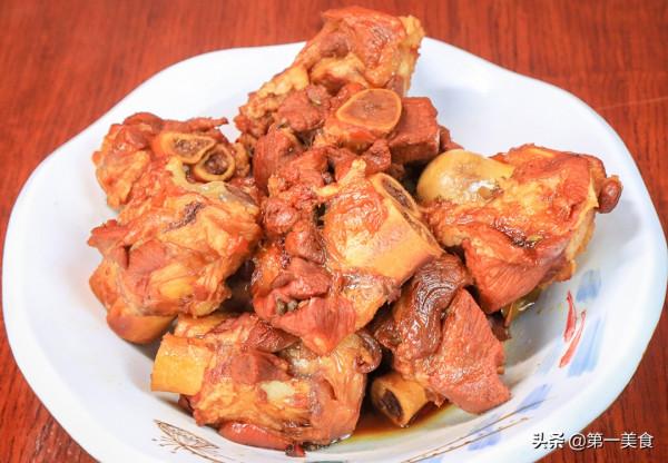 大骨頭怎麼滷才入味?廚師長教你正宗做法,鹹香軟爛,味道清香 大骨頭怎麼滷才入味?廚師長教你正宗做法,鹹香軟爛,味道清香