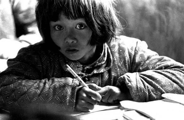 30年前,那個希望工程";大眼睛女孩";被國家大力培養後,現狀如何? 30年前,那個希望工程";大眼睛女孩";被國家大力培養後,現狀如何?