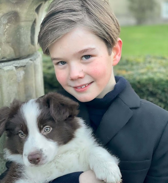 丹麥王室的11歲王子真帥氣！穿大衣顯紳士感，雙胞胎妹妹顏值輸了