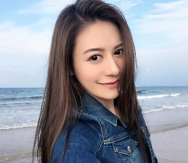 一把椅子價值360萬，出遊坐私人飛機，明星們的奢靡生活超乎想象