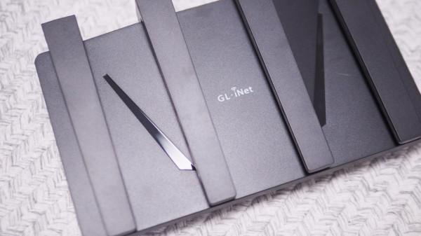 為刷機而生，首款支援原生Openwrt的WIFI 6路由——GL-AX1800體驗