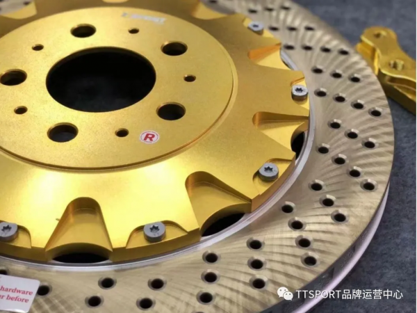 特斯拉Model Y升級TTSPORT前六後四雙卡鉗套裝