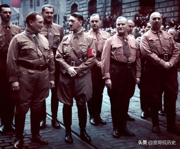 “東德除了鐵十字什麼都繼承了,西德除了鐵十字什麼都沒繼承”? “東德除了鐵十字什麼都繼承了,西德除了鐵十字什麼都沒繼承”?