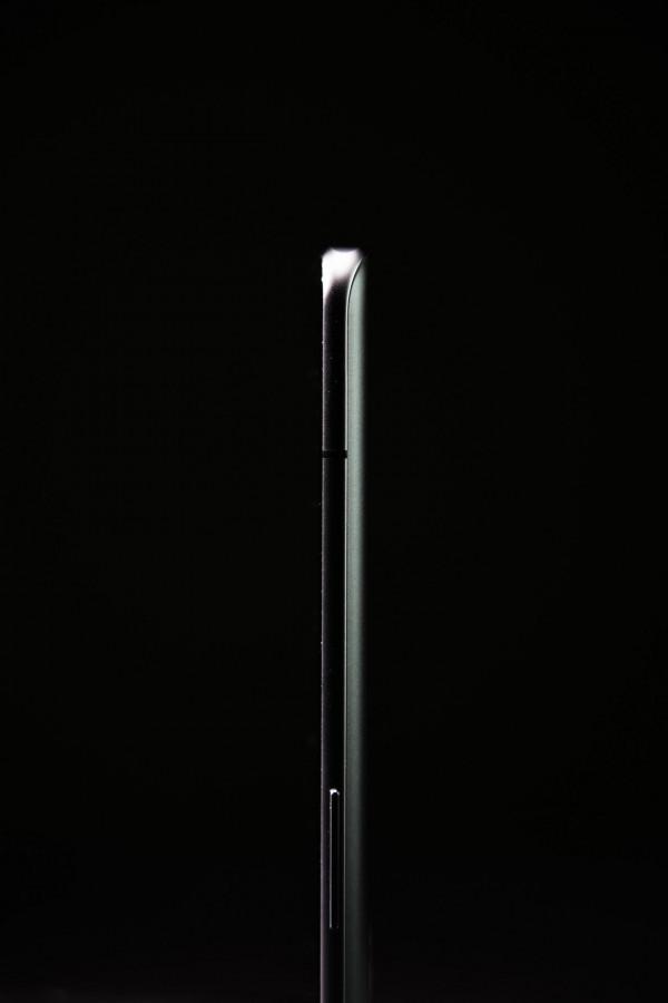 2K直屏旗艦級水桶機 realme真我GT2Pro緞黑測評