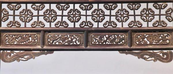 清代衣架楠木 尺寸200-140cm 清代衣架又俗稱“朝服架”