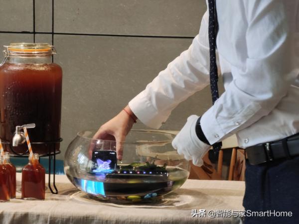 三星新一代Galaxy Z系列摺疊屏手機如何?媒體品鑑會上我們用了用 三星新一代Galaxy Z系列摺疊屏手機如何?媒體品鑑會上我們用了用