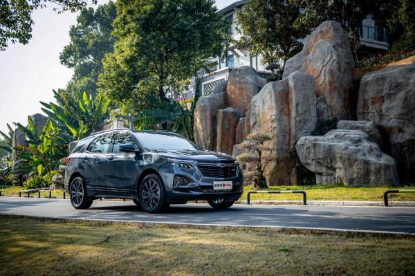 非常適合自駕遊的十款SUV，不僅空間大、動力足，而且脫困能力強