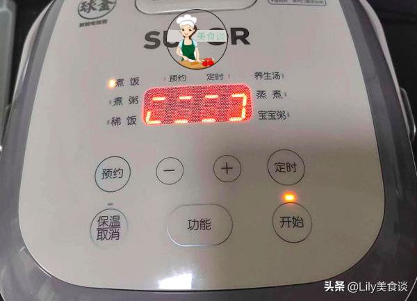 把豬肉放進電飯鍋,不加一滴水直接燜,出鍋香到流口水,渣都不剩 把豬肉放進電飯鍋,不加一滴水直接燜,出鍋香到流口水,渣都不剩