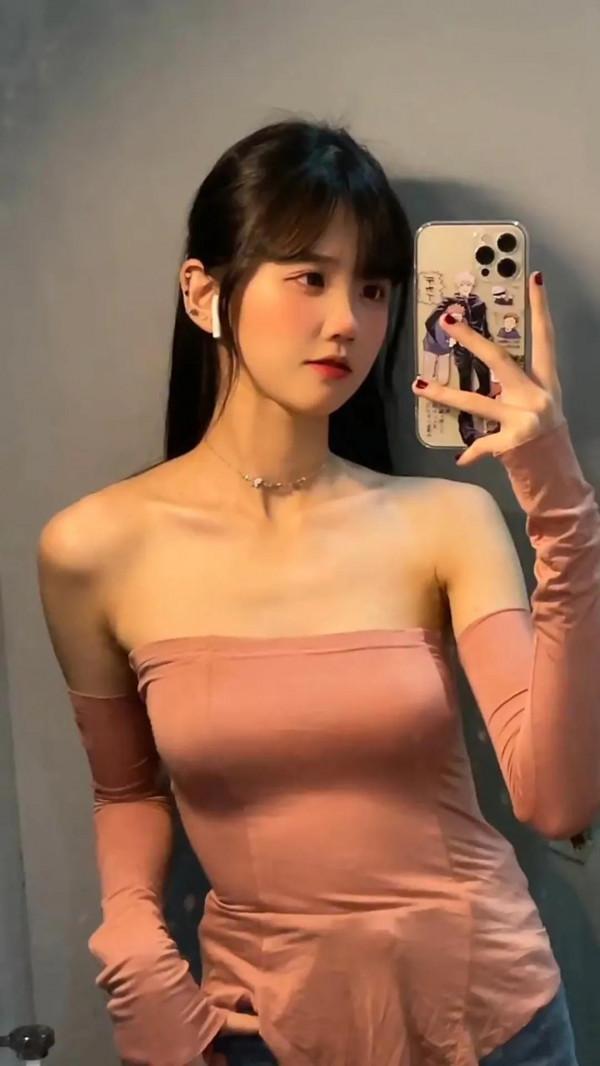 純欲天花板：井川裡予