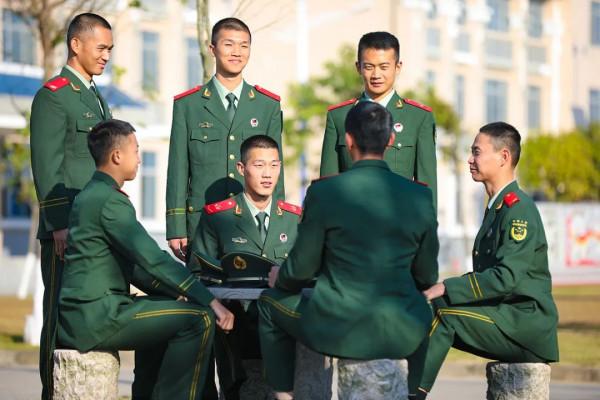 一封感謝信,揭開這名武警休假期間的秘密! 一封感謝信,揭開這名武警休假期間的秘密!