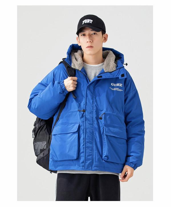 超顯白的克萊因藍，一秒教會你穿搭小心機