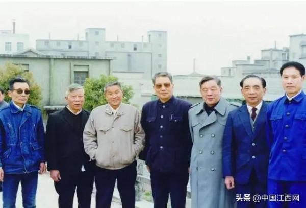 離蔣介石最近的一對“偽裝者”，是他親自面試錄取的