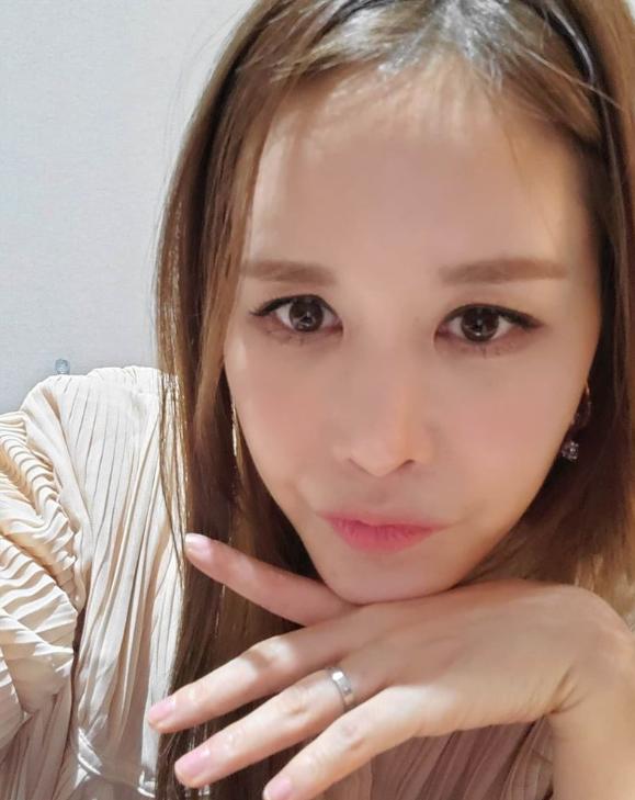 韓流明星整容堪比換頭:蔡妍換臉成功,任娜英李鍾碩鼻子變形 韓流明星整容堪比換頭:蔡妍換臉成功,任娜英李鍾碩鼻子變形