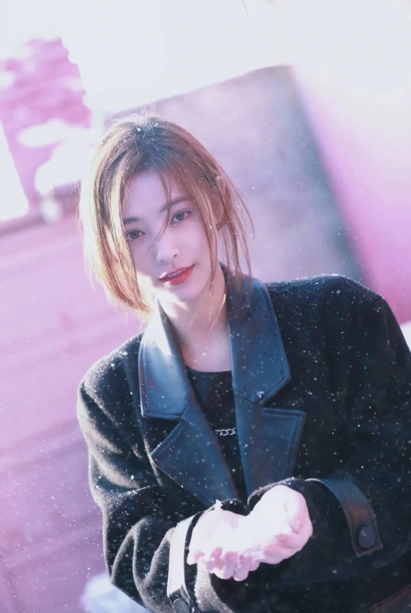 不穿秋褲的明星如何過冬？