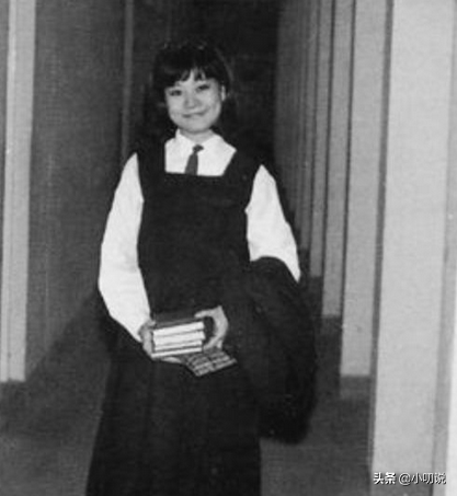 亦舒:搶閨蜜鄭佩佩男友,拒認親生骨肉,人生比流金歲月更精彩 亦舒:搶閨蜜鄭佩佩男友,拒認親生骨肉,人生比流金歲月更精彩