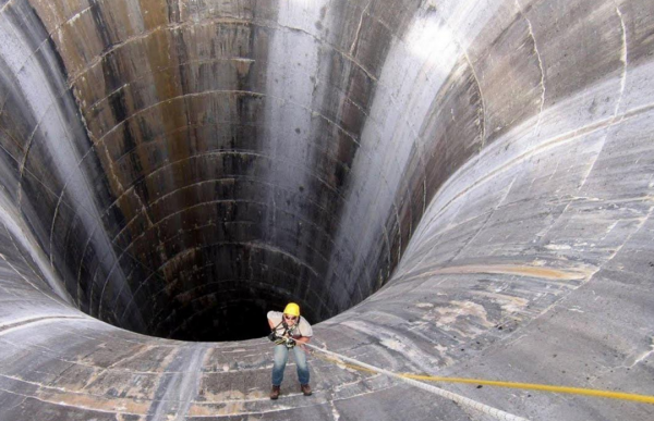 51年後才終於明白：為何當年蘇聯挖穿地球的夢想，無法進行下去？