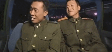 扮酷耍帥就別演軍人，看看這7位男星的表演