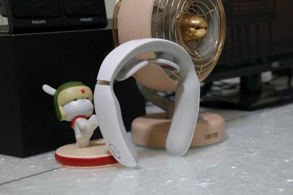 有了這款摩摩噠智慧頸椎按摩儀,每天即可盡情享受頸部護理 有了這款摩摩噠智慧頸椎按摩儀,每天即可盡情享受頸部護理