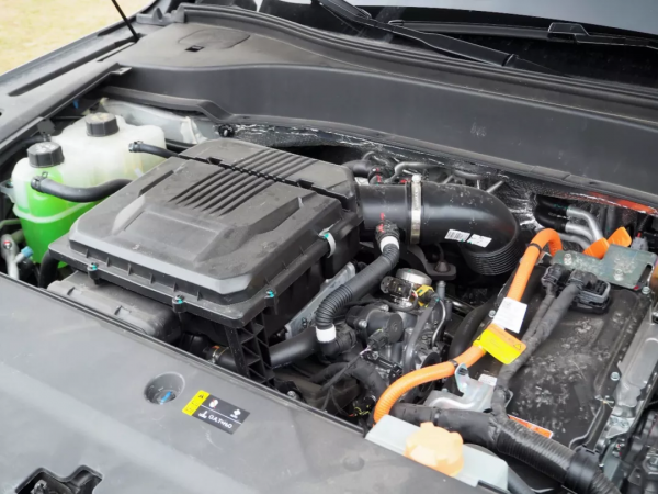 5米長國產大七座，隨便開才7個油，氣場不輸漢蘭達