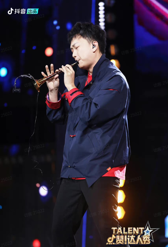 前方高能！謝霆鋒居然在《點贊！達人秀》現場蹦迪