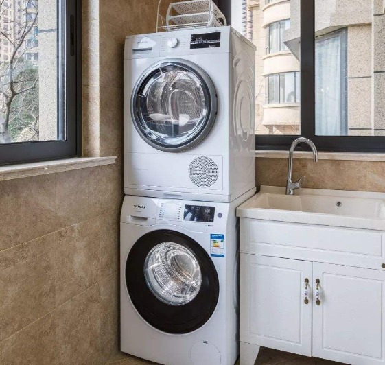 客廳和陽臺打通怎麼樣?衣服怎麼晾?過來人告訴你5招,很實用 客廳和陽臺打通怎麼樣?衣服怎麼晾?過來人告訴你5招,很實用